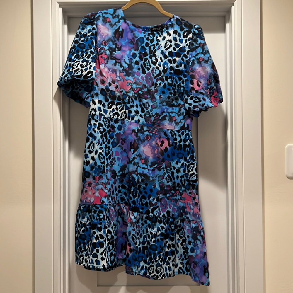 Cool colored cheetah shift dress - size 8
